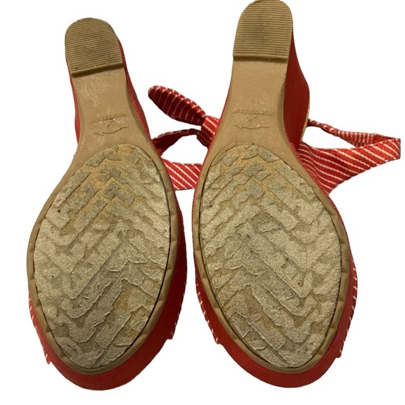 Rocket Dog Red White Striped 4” Wedge Sandals Peep Toe Open Heel Bows - Picture 6 of 7